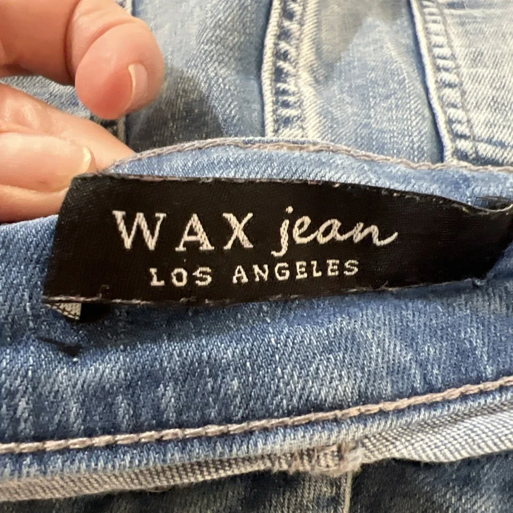 Wax‎ Jean Collection Women's Blue Jean Shorts Size M Distressed